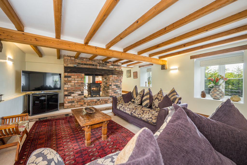 Sitting Room- click for photo gallery